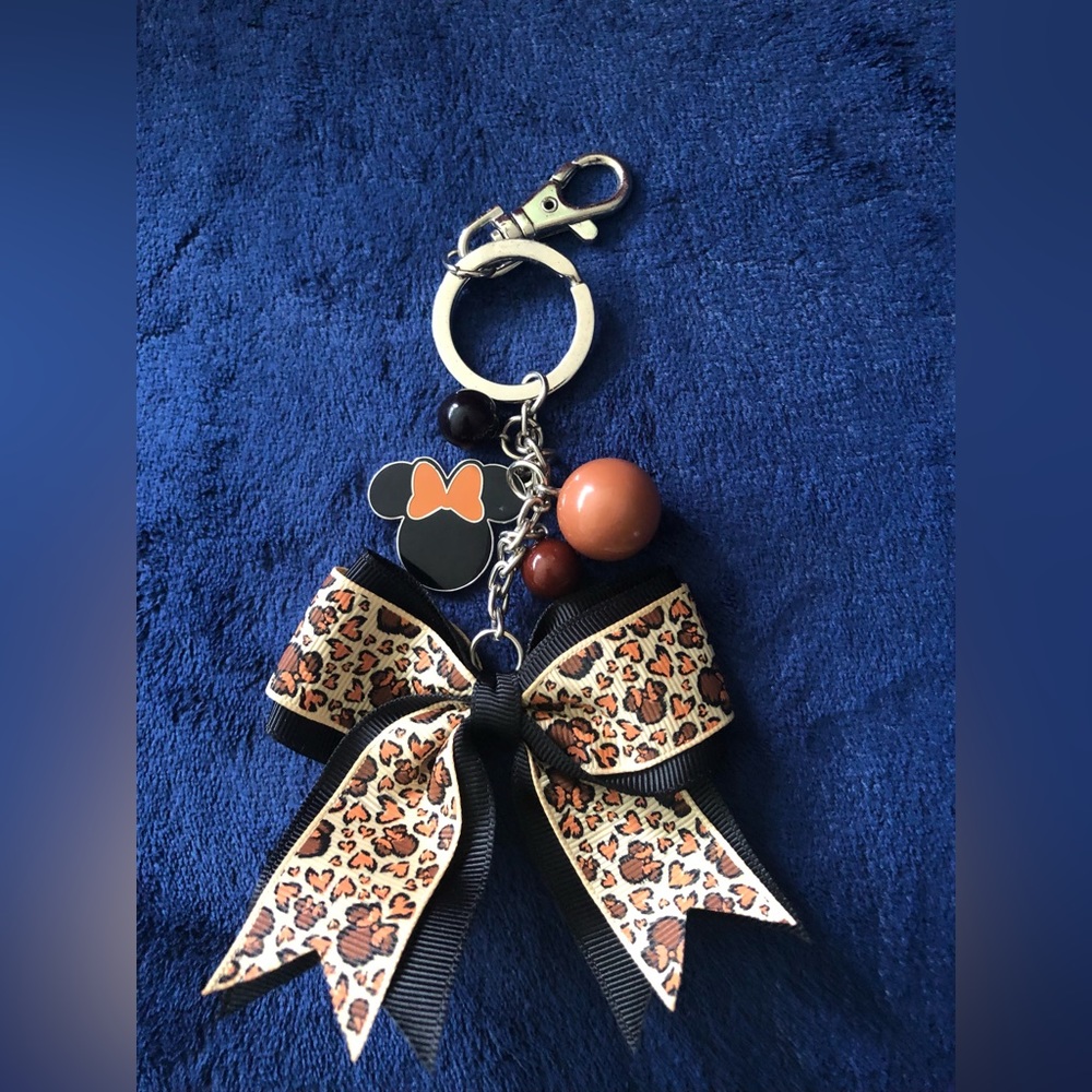 DISNEY  key chain